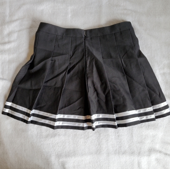 Black Cheerleading Skirt - Picture 2 of 3